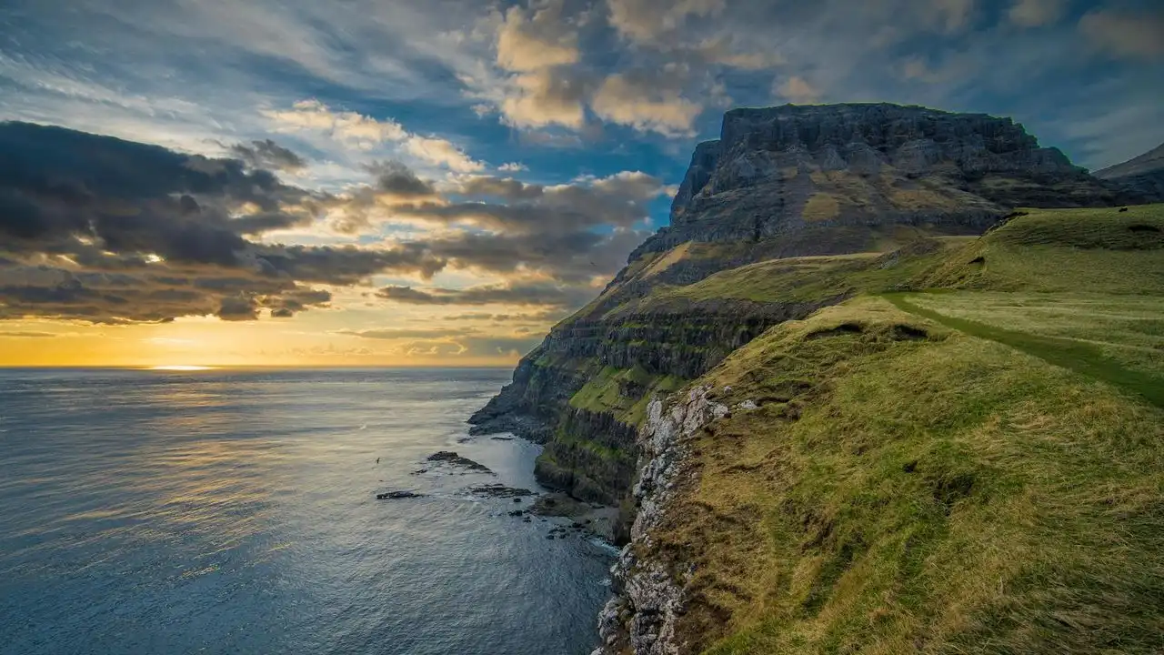 Faroese vs. Icelandic: Key Similarities And Differences